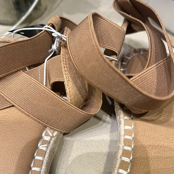 NWT Torrid Sandals - Picture 2 of 9